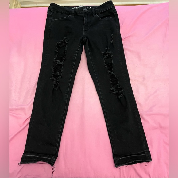American Eagle Black Ripped Jegging Crop Jeans - Picture 5 of 6